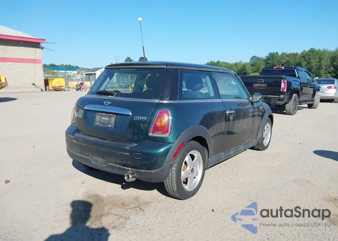 2010 Mini Cooper from USA, damaged, VIN WMWMF3C5XATZ27576